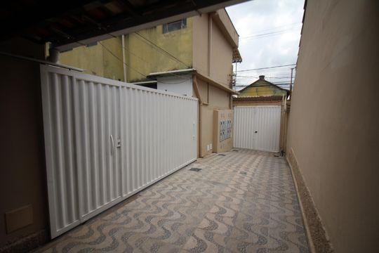Área comum de casa para alugar com 3 quartos, 90m² em Santa Cruz Industrial, Contagem