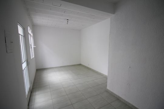 Sala de casa para alugar com 3 quartos, 90m² em Santa Cruz Industrial, Contagem