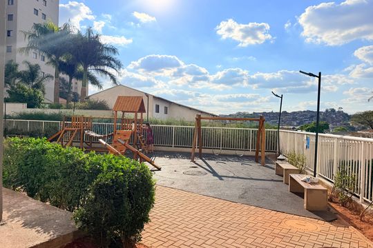Área comum de apartamento para alugar com 2 quartos, 38m² em Parque Maria Helena, São Paulo