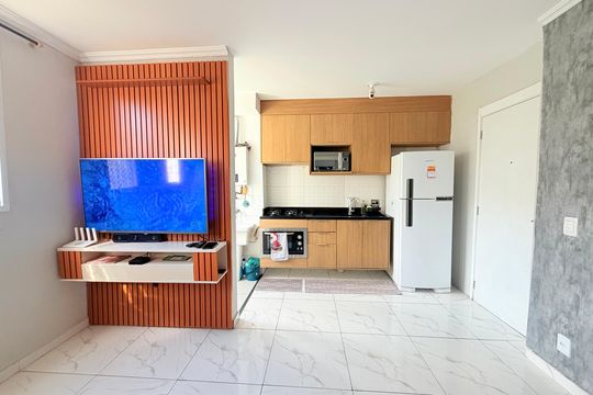 Apartamento para alugar com 2 quartos, 38m² em Parque Maria Helena, São Paulo