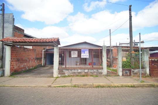 Fachada de casa à venda com 2 quartos, 100m² em Santo Afonso, Novo Hamburgo