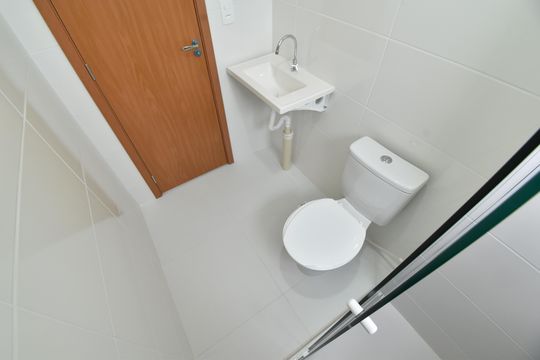 Banheiro de apartamento para alugar com 2 quartos, 48m² em Bairro Alto, Curitiba