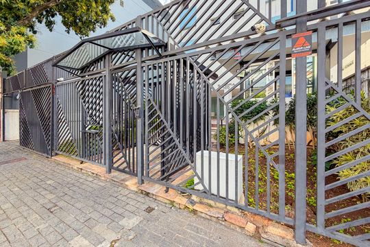 Fachada de apartamento à venda com 3 quartos, 88m² em Cambuci, São Paulo