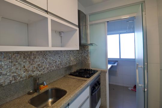 Cozinha de apartamento à venda com 2 quartos, 60m² em Tingui, Curitiba