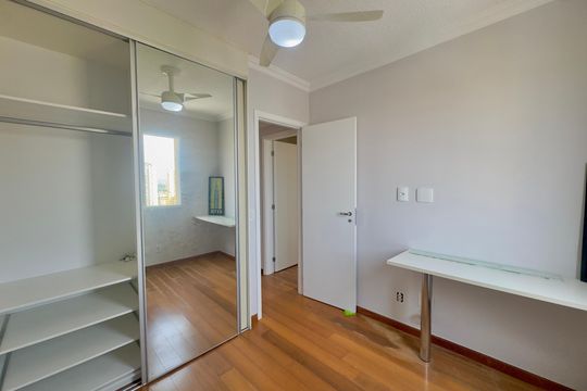 Quarto 3 de apartamento à venda com 4 quartos, 114m² em Vila Santo Antonio, Guarulhos