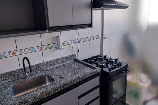 Cozinha de apartamento à venda com 2 quartos, 50m² em Recanto Quarto Centenario, Jundiaí