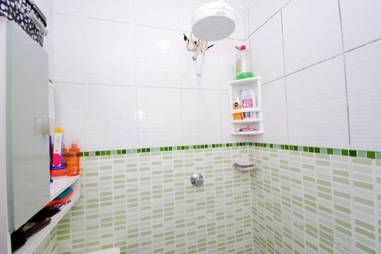 Banheiro da Suíte de casa para alugar com 4 quartos, 155m² em Jardim Vila Galvao, Guarulhos