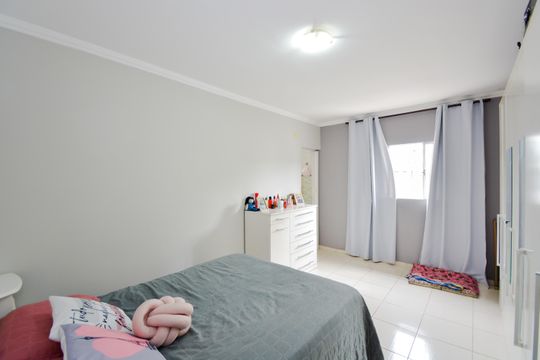 Suíte de casa para alugar com 4 quartos, 155m² em Jardim Vila Galvao, Guarulhos