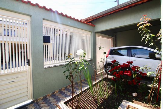 Garagem de casa para alugar com 3 quartos, 120m² em Vila Nhocuné, São Paulo