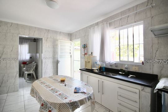 Cozinha de casa para alugar com 3 quartos, 120m² em Vila Nhocuné, São Paulo