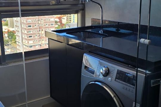 Área de serviço de apartamento à venda com 2 quartos, 70m² em Cambuí, Campinas