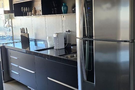Cozinha de apartamento à venda com 2 quartos, 70m² em Cambuí, Campinas