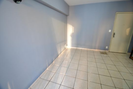 Sala de apartamento para alugar com 1 quarto, 45m² em Vila Itapura, Campinas