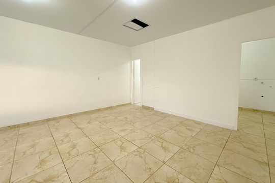 Sala/Quarto de kitnet/studio para alugar com 1 quarto, 50m² em Ceniro Martins, São José