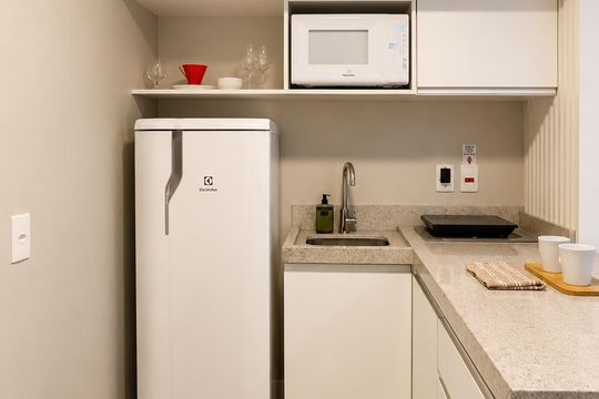 Cozinha de kitnet/studio para alugar com 1 quarto, 25m² em Farroupilha, Porto Alegre