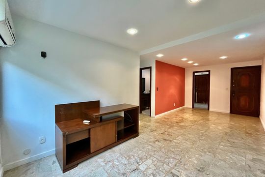 Sala de apartamento para alugar com 3 quartos, 100m² em Botafogo, Rio de Janeiro