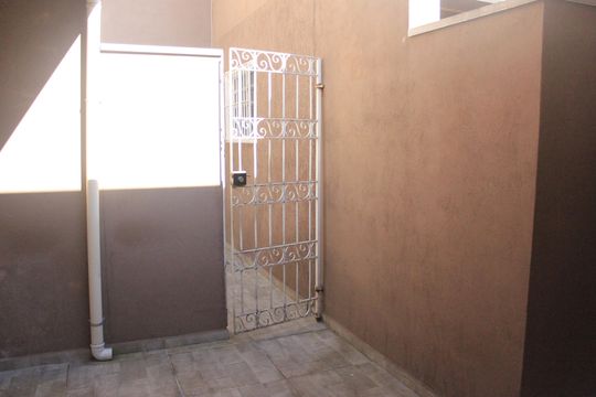 Quintal e lavanderia de casa para alugar com 1 quarto, 60m² em Cocaia, Guarulhos