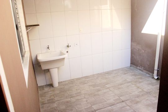 Quintal e lavanderia de casa para alugar com 1 quarto, 60m² em Cocaia, Guarulhos