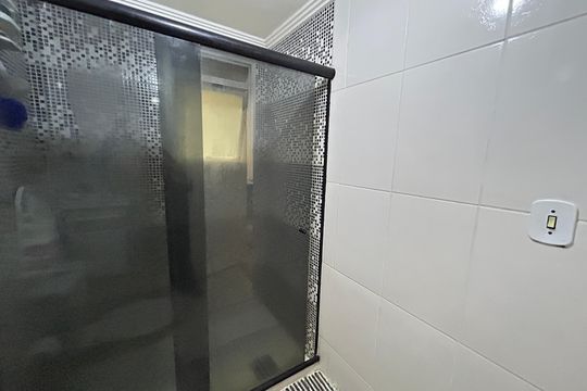 Banheiro de apartamento à venda com 2 quartos, 57m² em Campinho, Rio de Janeiro