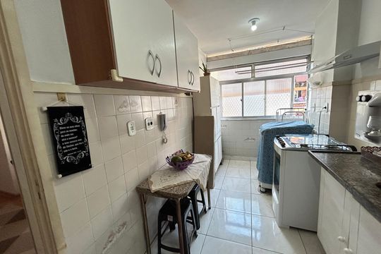 Cozinha de apartamento à venda com 2 quartos, 57m² em Campinho, Rio de Janeiro