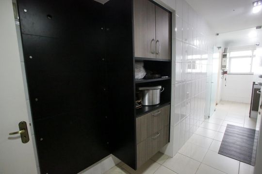 Cozinha de apartamento para alugar com 2 quartos, 92m² em Tanque, Rio de Janeiro