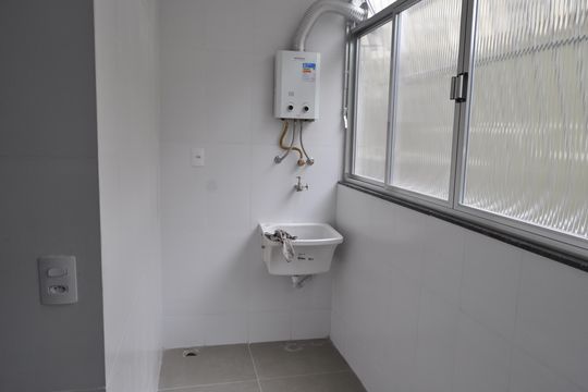Área de serviço de apartamento para alugar com 3 quartos, 81m² em Lins de Vasconcelos, Rio de Janeiro