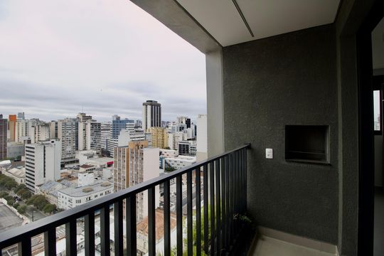 Sacada de apartamento para alugar com 2 quartos, 53m² em Centro, Curitiba
