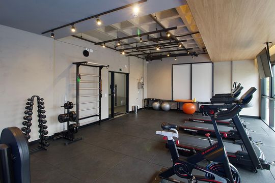 Área comum - Academia de apartamento para alugar com 2 quartos, 53m² em Centro, Curitiba