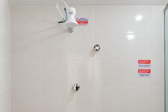 Banheiro de apartamento para alugar com 2 quartos, 62m² em Q 3, Brasília