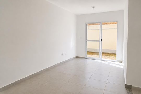 Sala de apartamento para alugar com 2 quartos, 62m² em Q 3, Brasília