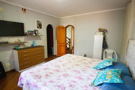 Casa à venda com 4 quartos, 345m² em Qs 5, Brasília