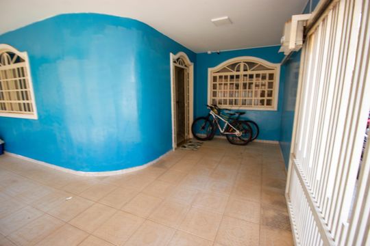 Casa à venda com 4 quartos, 345m² em Qs 5, Brasília
