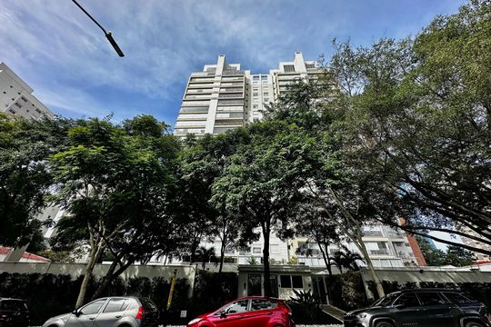 Fachada do Prédio de apartamento para alugar com 3 quartos, 175m² em Vila Cordeiro, São Paulo