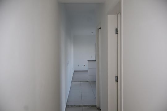 Corredor de apartamento à venda com 2 quartos, 81m² em Vila Alpina, São Paulo