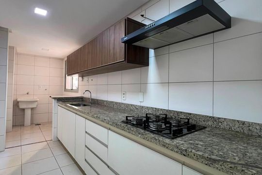 Cozinha de apartamento para alugar com 3 quartos, 88m² em Jundiaí, Anápolis