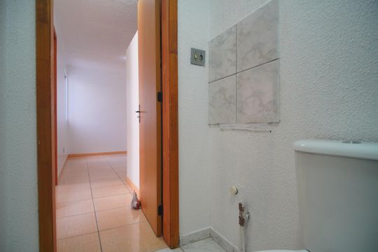 banheiro de apartamento à venda com 2 quartos, 38m² em Canudos, Novo Hamburgo