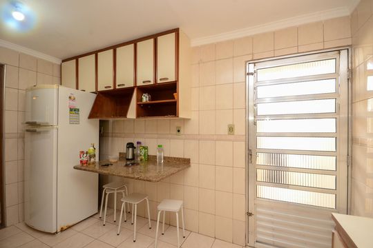 Cozinha de casa à venda com 2 quartos, 180m² em Parque Sao Domingos, São Paulo