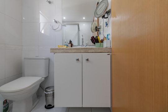 Banheiro de apartamento à venda com 2 quartos, 70m² em Moema, São Paulo