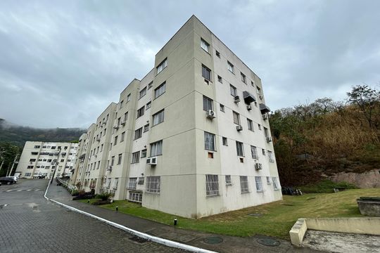 Fachada do bloco de apartamento para alugar com 1 quarto, 37m² em Engenho de Dentro, Rio de Janeiro