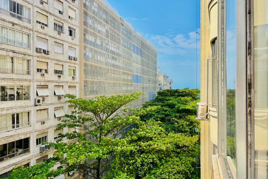 Apartamento para alugar com 1 quarto, 54m² em Copacabana, Rio de Janeiro