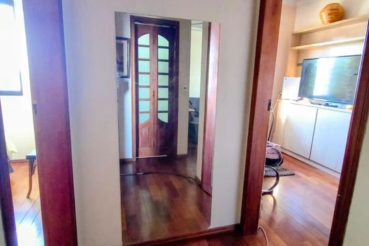 Corredor de apartamento à venda com 3 quartos, 75m² em Vila Apiai, Santo André