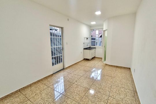 Kitnet/Studio para alugar com 1 quarto, 20m² em Esplanada, Belo Horizonte