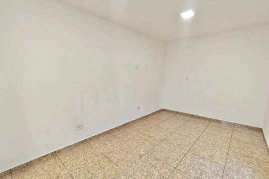 Sala / Quarto  de kitnet/studio para alugar com 1 quarto, 20m² em Esplanada, Belo Horizonte