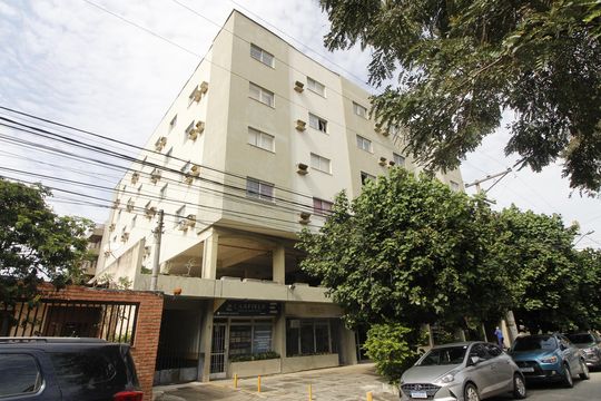 Fachada de apartamento para alugar com 1 quarto, 60m² em Vila Nova, Cabo Frio