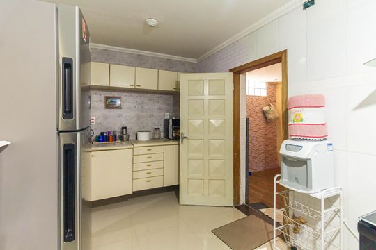 Casa 1 - Cozinha  de casa à venda com 4 quartos, 160m² em Guaiauna, São Paulo