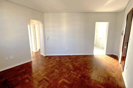 Apartamento à venda com 2 quartos, 45m² em Santana, Porto Alegre