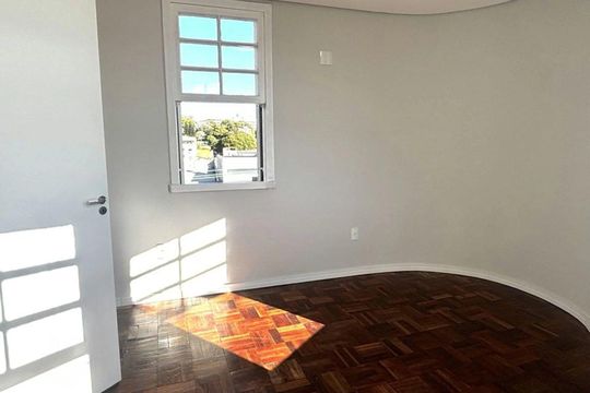 Quarto de apartamento à venda com 2 quartos, 45m² em Santana, Porto Alegre