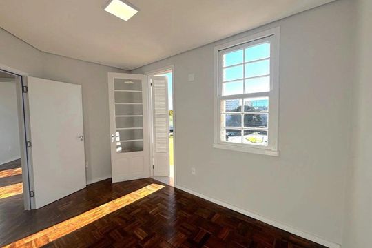 Sala de apartamento à venda com 2 quartos, 45m² em Santana, Porto Alegre