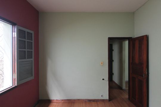 Quarto 2 de casa para alugar com 3 quartos, 264m² em Venda Nova, Belo Horizonte