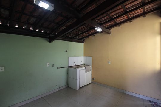 Área de Serviço de casa para alugar com 3 quartos, 264m² em Venda Nova, Belo Horizonte
